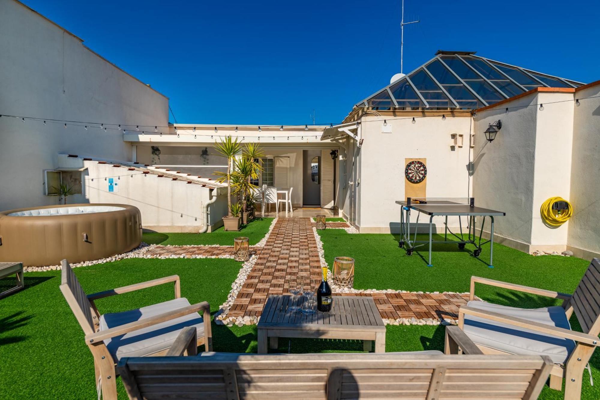 150Mq Rooftop Paradise - Spacious Private Terrace 바리 외부 사진